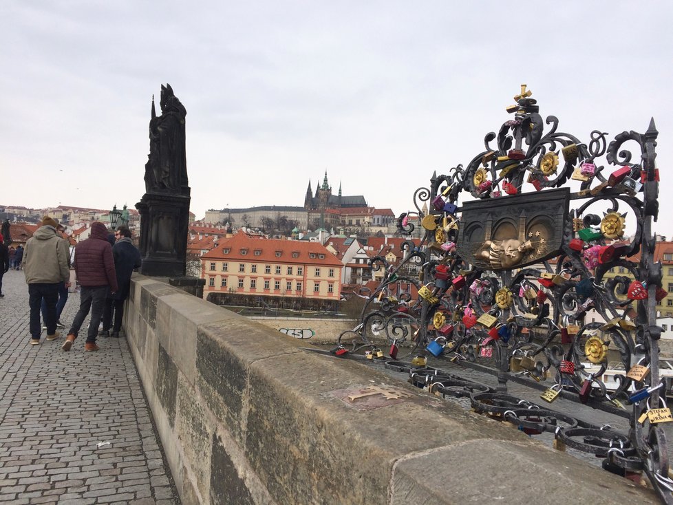 Kdyby měl tu možnost, vzal by Čen své nejbližší buď na Pražský hrad nebo na Karlův most.