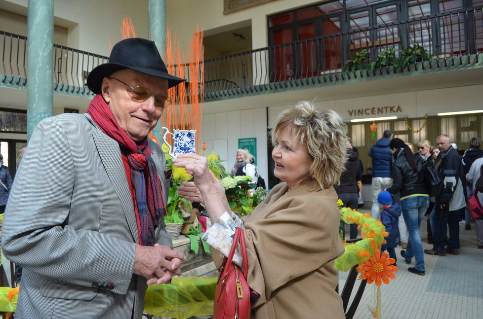 Manželé Jan Přeučil a Eva Hrušková strávili prodloužený velikonoční víkend v Luhačovicích.