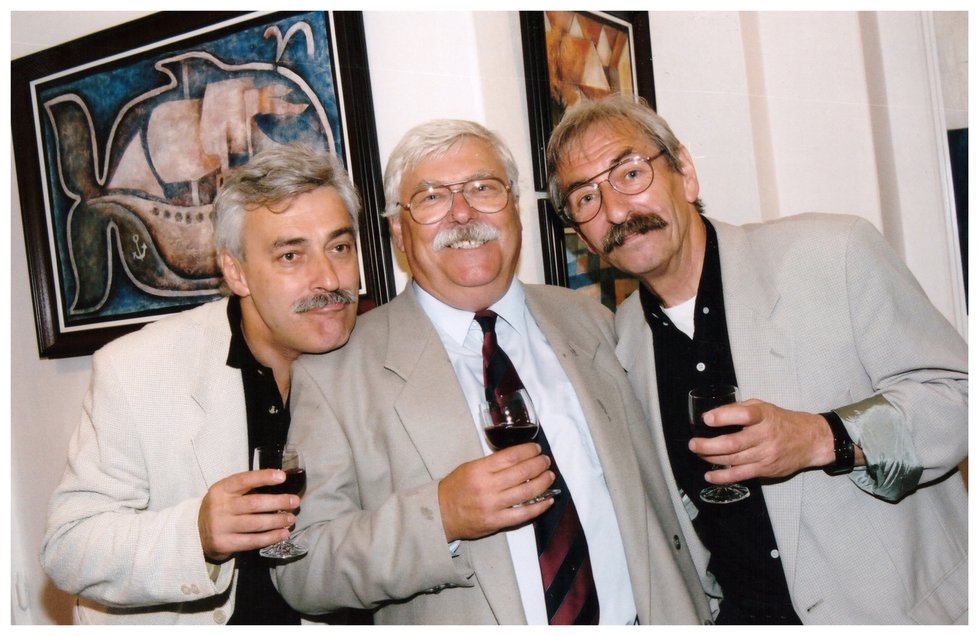 Tři bratři Rosáci na unikátním snímku: Honza (75), Zdeněk (85) a Karel (†79)