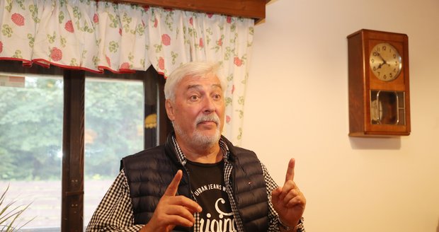 Moderátor Jan Rosák rozprodává svůj majetek.