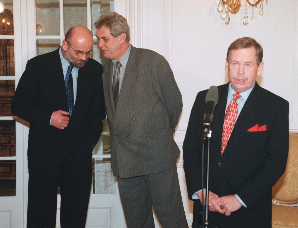 Jan Ruml, Miloš Zeman a Václav Havel při povolebním vyjednávání v roce 1999