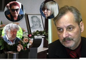 Na pohřeb Jana Růžičky dorazila jen hrstka známých tváří.