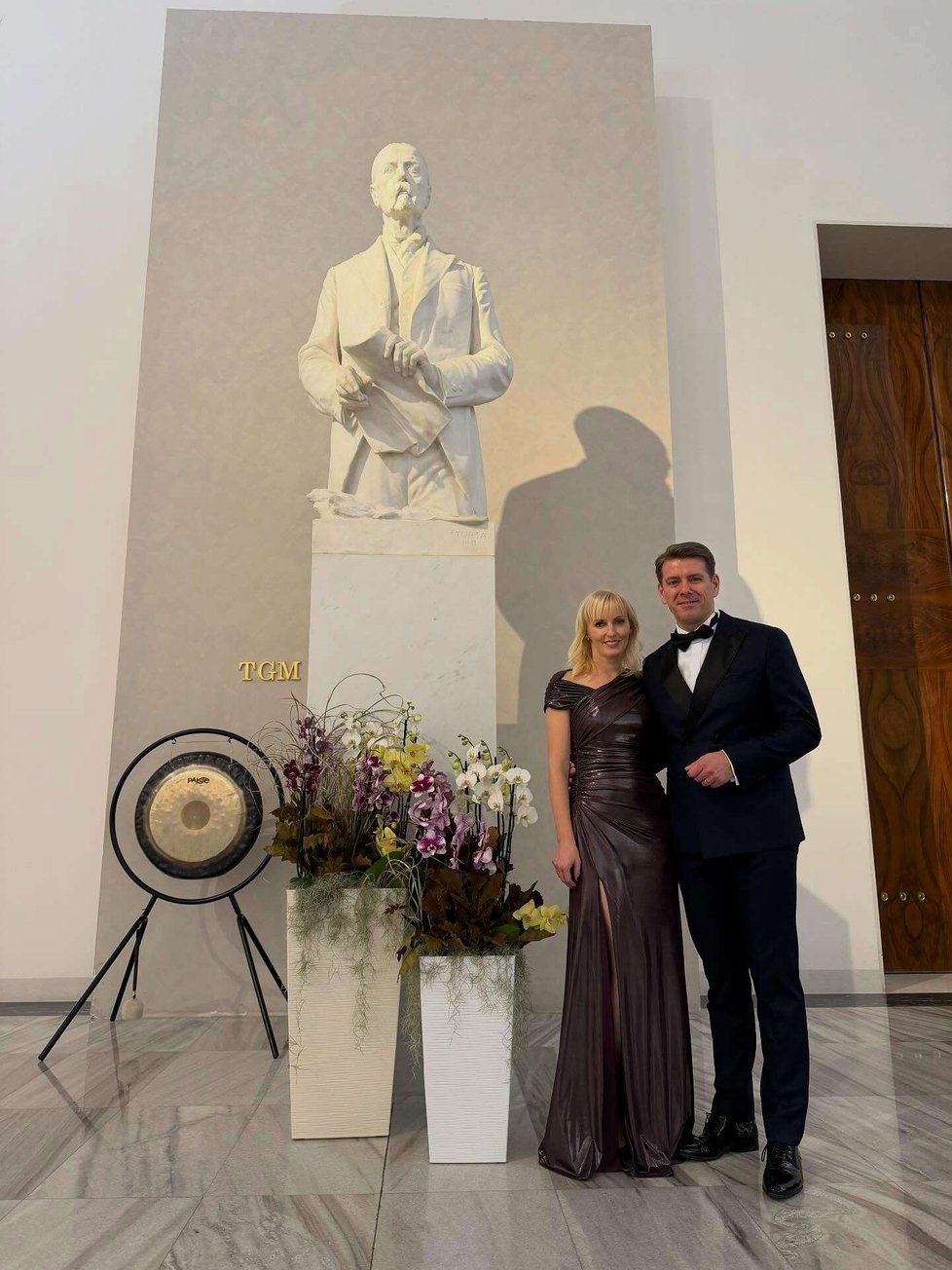 Skopeček s manželkou po předávání státních vyznamenání (28.10.2025) Skopeček s manželkou po předávání státních vyznamenání (28.10.2025)