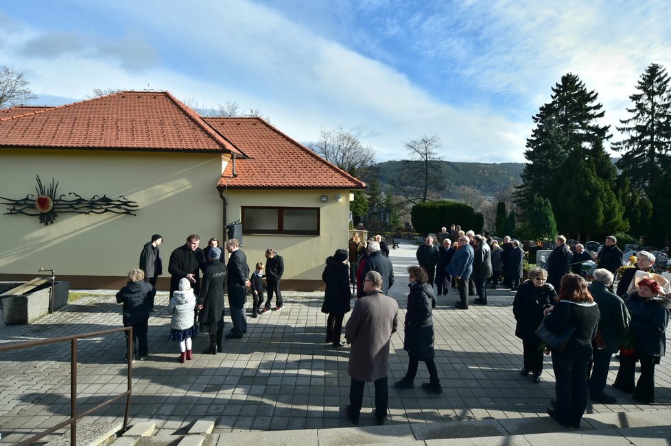 Pohřeb někdejšího československého premiéra Jana Stráského v Prachaticích (18. 11. 2019)