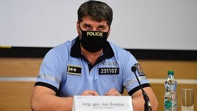 Policejní prezident Jan Švejdar po jednání Ústředního krizového štábu