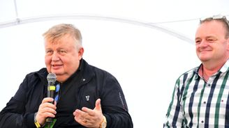 Majitel Vítkovic Jan Světlík na scéně Reflexu: Stát ovládají neschopní úředníci