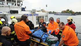 Po vytažení z vody záchranáři Třísku uvedli do umělého spánku a zajistili dýchací cesty.