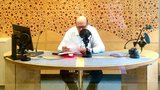 »Český Vočko« hlásí zastávky v MHD už rok: „V tramvaji mě hledá vnučka.“ Získal si cestující?