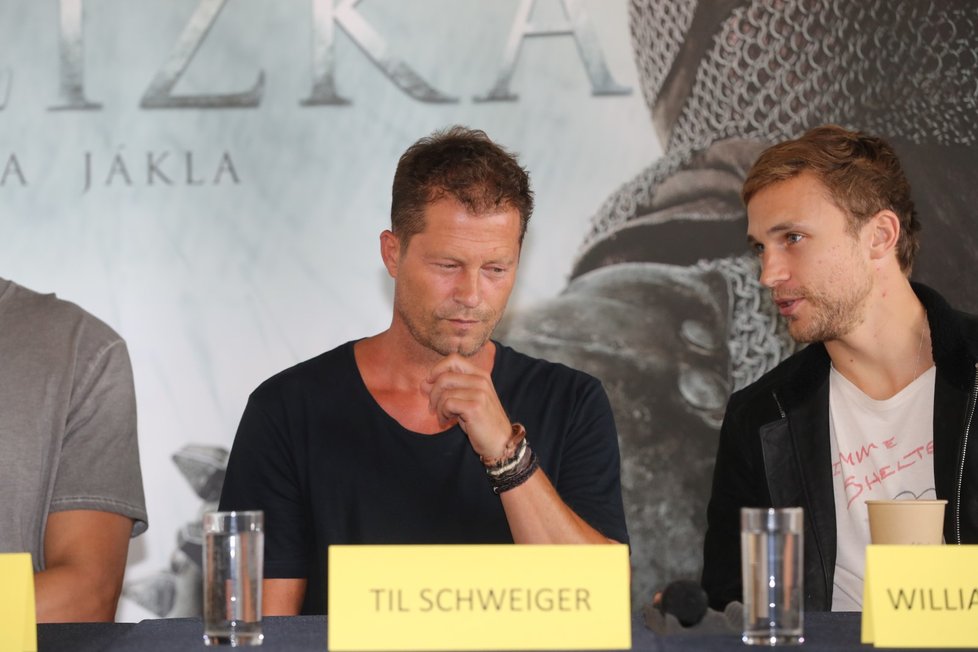 Til Schweiger a William Moseley