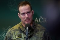 „Sprosté útoky!“ Řehka to schytal za ostrá slova. Generál popsal, komu se zodpovídá