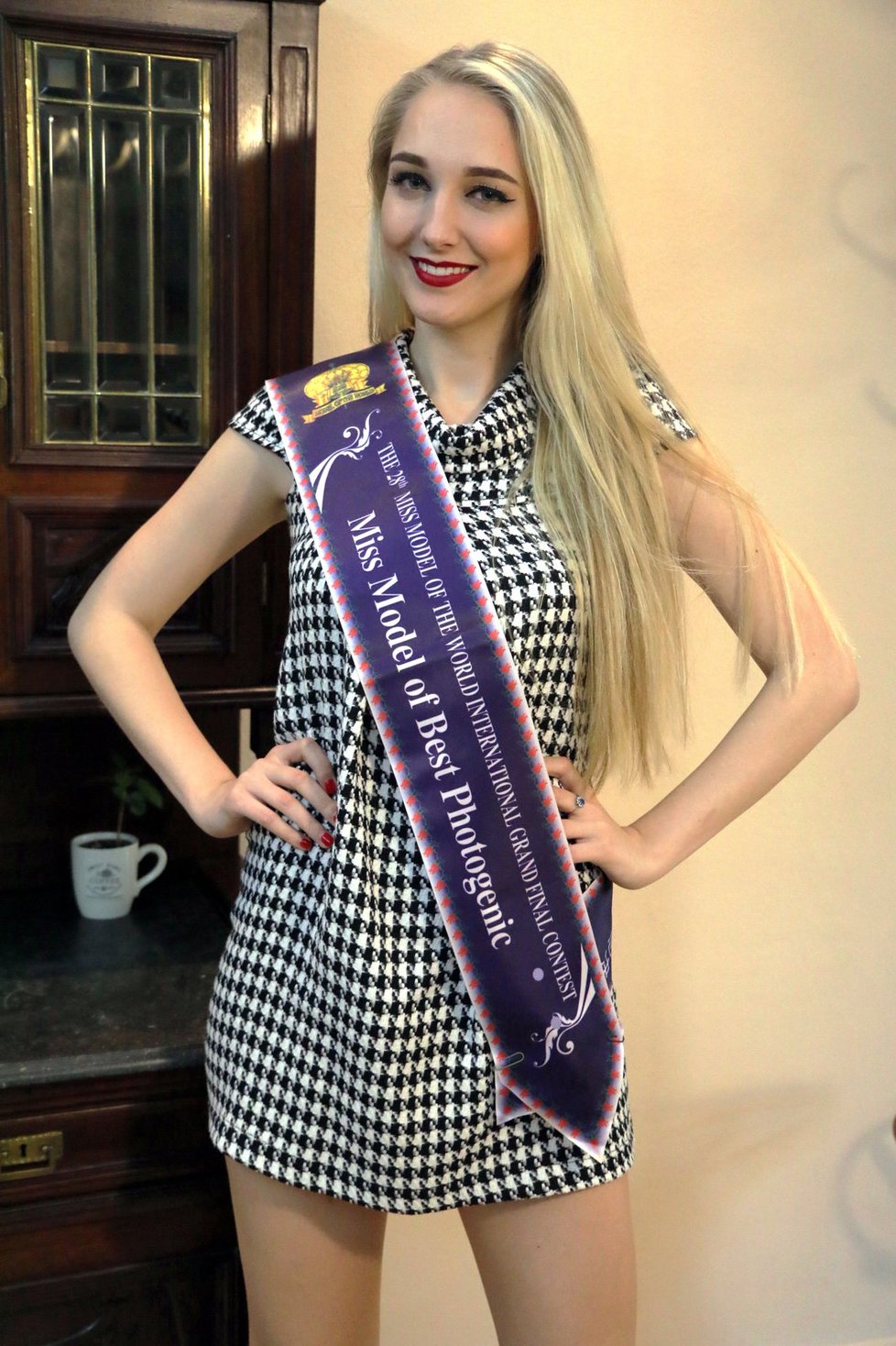Jana Kopecká (23) s vítěznou šerpou Miss Model of the World