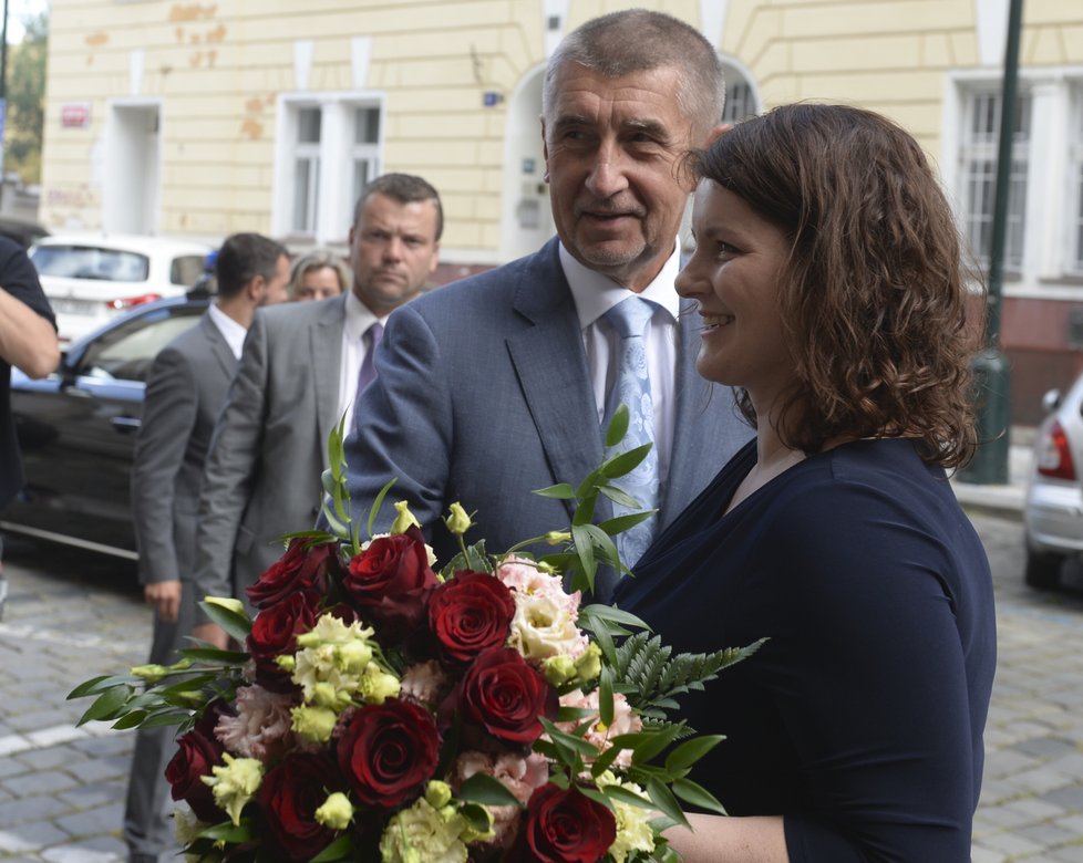 Janu Maláčovou (ČSS) uvedl do úřadu na MPSV premiér Andrej Babiš (ANO)