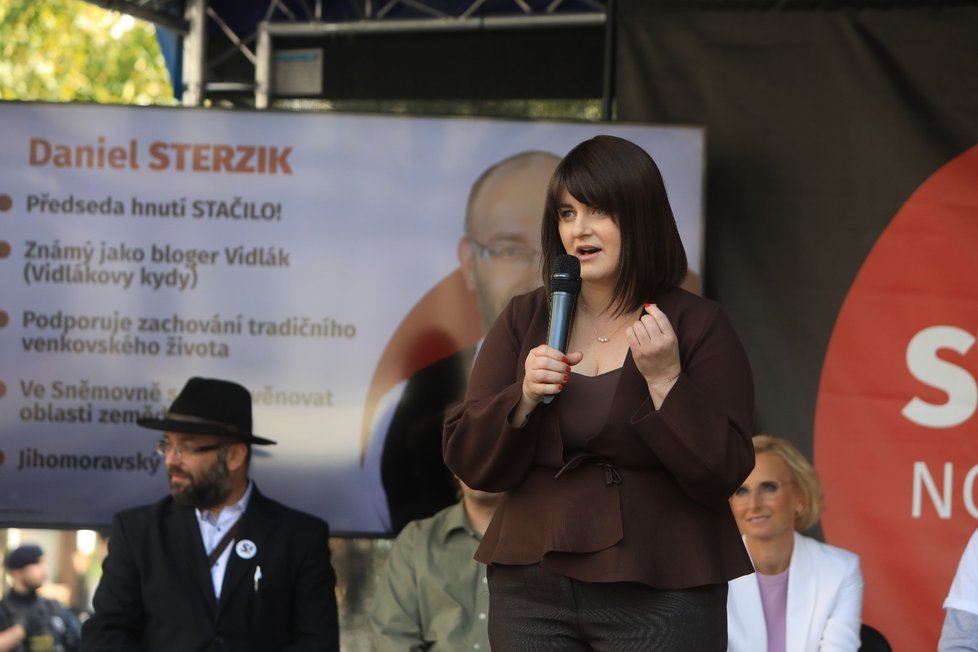 Jana Maláčová (SOCDEM) během kampaně za Stačilo! (září 2025) Jana Maláčová (SOCDEM) během kampaně za Stačilo! (září 2025)