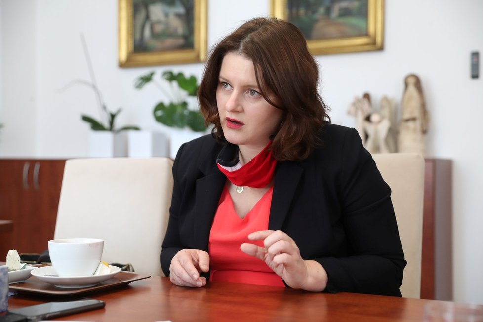 Ministryně práce a sociálních věcí Jana Maláčová (ČSSD) při rozhovoru pro Blesk.