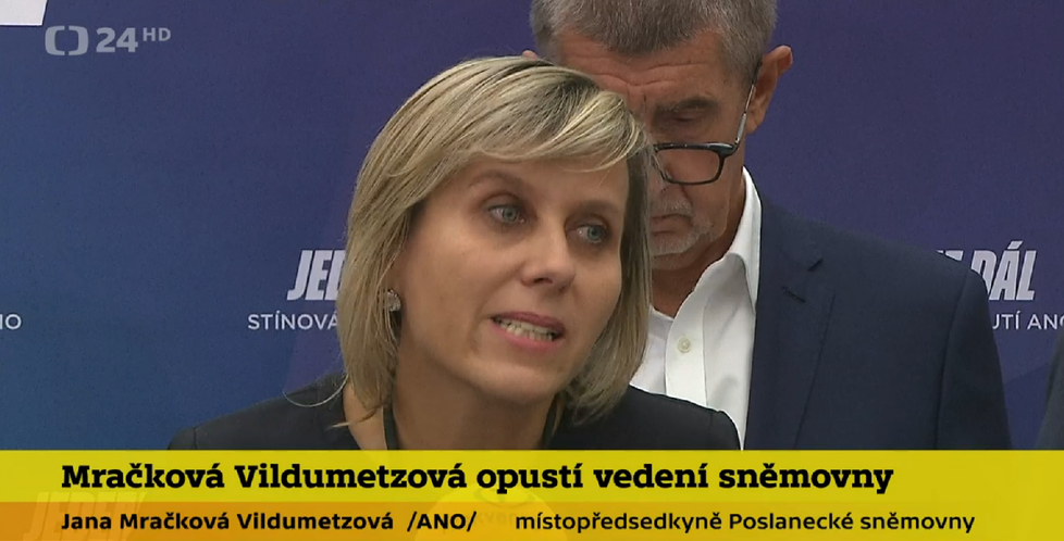 Jana Mračková Vildumetzová oznámila rezignaci na post místopředsedkyně Sněmovny.