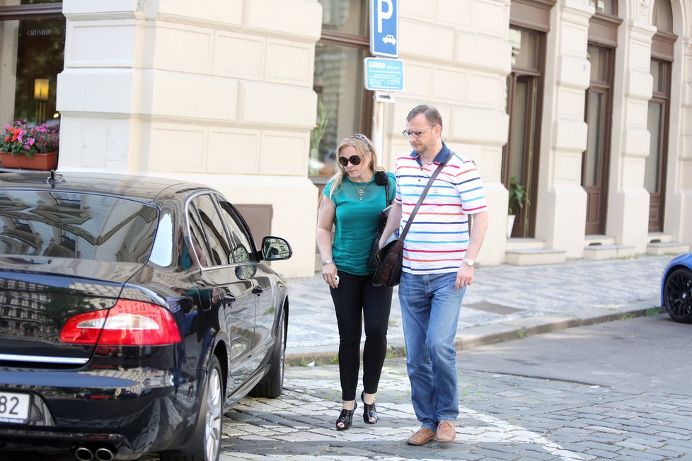 Ať je zima nebo vedro… Nagyová se vypravila do města na vražedných podpatcích