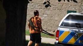 Policie pokračuje ve vyšetřování u domu Paurových