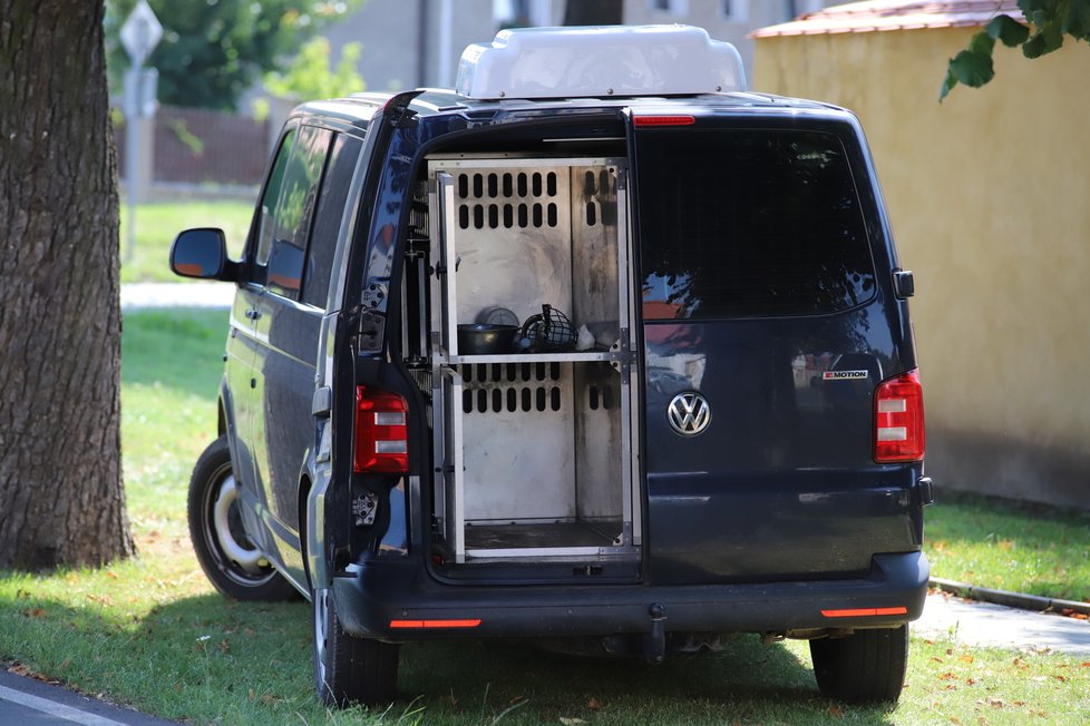 Policie pokračuje ve vyšetřování u domu Paurových