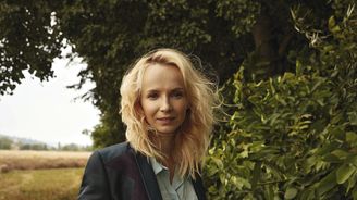 Jana Plodková: Kvůli sociálním sítím spolu lidé už neumí komunikovat Jana Plodková: Kvůli sociálním sítím spolu lidé už neumí komunikovat