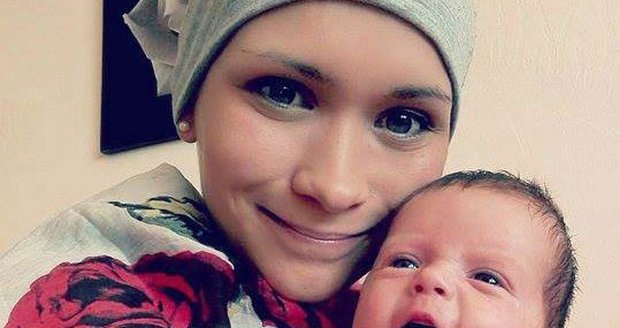 Těhotná Jana před operací zhoubného nádoru: Můžete přijít o nohu i o dítě!