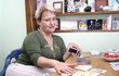 Jana Skálová. Známá kartářka a léčitelka, jejíma rukama prošla řada osobností. Mezi její obory patří ještě numerologie, reiki a Dornova metoda. Má pravidelný pořad v TV Prima a v rozhlase. Jana Skálová. Známá kartářka a léčitelka, jejíma rukama prošla řada osobností. Mezi její obory patří ještě numerologie, reiki a Dornova metoda. Má pravidelný pořad v TV Prima a v rozhlase.