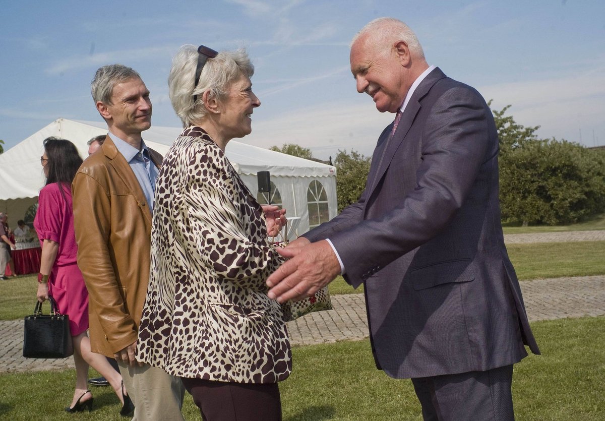 Václav Klaus a herečka Jana Štěpánková.