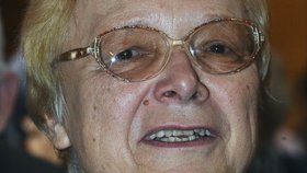 Zemřela básnířka a překladatelka Jana Štroblová (†89).
