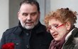 Pohřeb Jany Synkové - Jaroslava Kretschmerová a Marek Kališ Pohřeb Jany Synkové - Jaroslava Kretschmerová a Marek Kališ