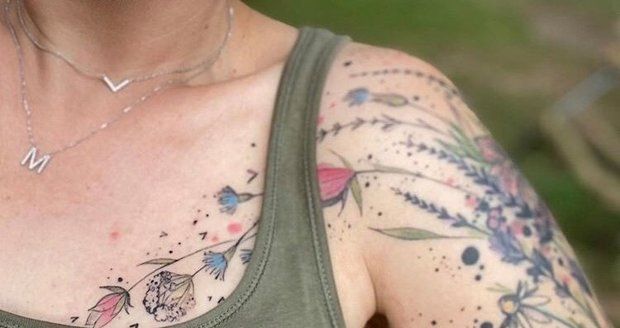 Marta Jandová protáhla tetování.