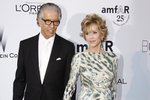 Jane Fonda se svým přítelem, americkým hudebním producentem Richardem Perrym.