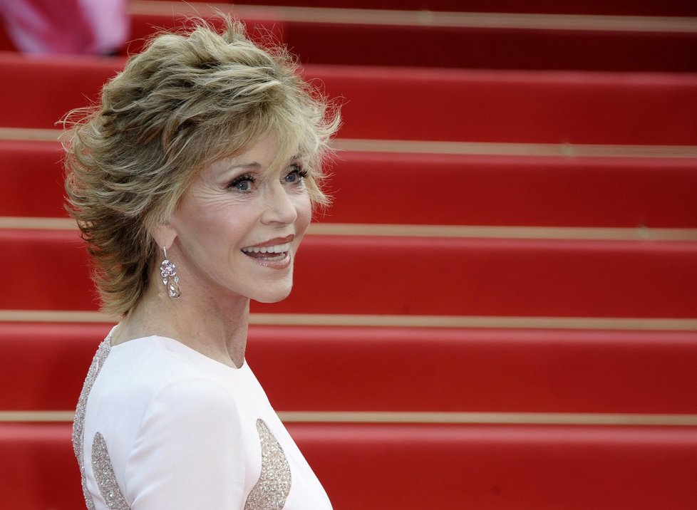 Hollywoodská kráska Jane Fonda, její dokonalá postava všem přítomným v Cannes vyrazila dech.