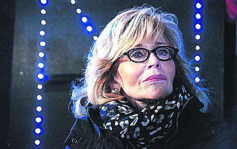 Jane Fonda bojuje proti patriarchálnímu systému, který dusí ženy.