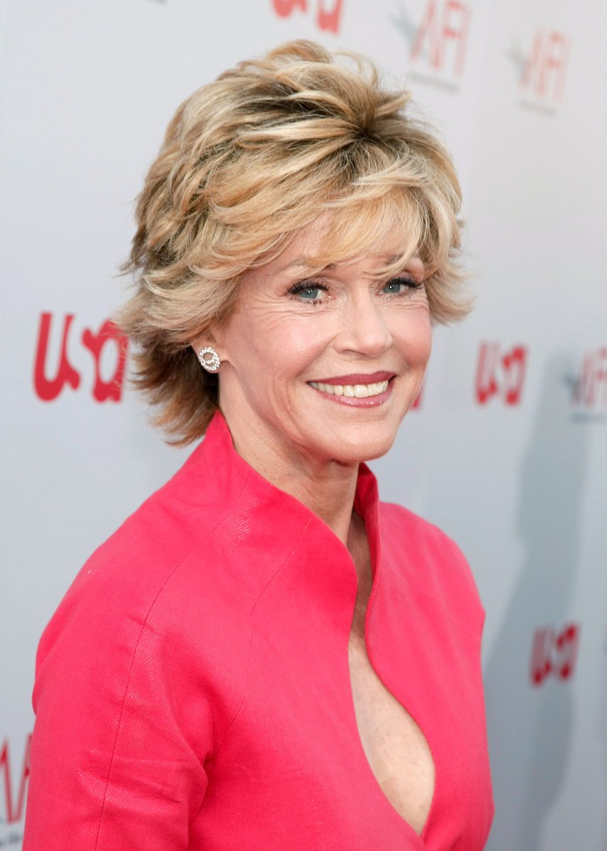 Jane Fonda má pořád úsměv na tváři.