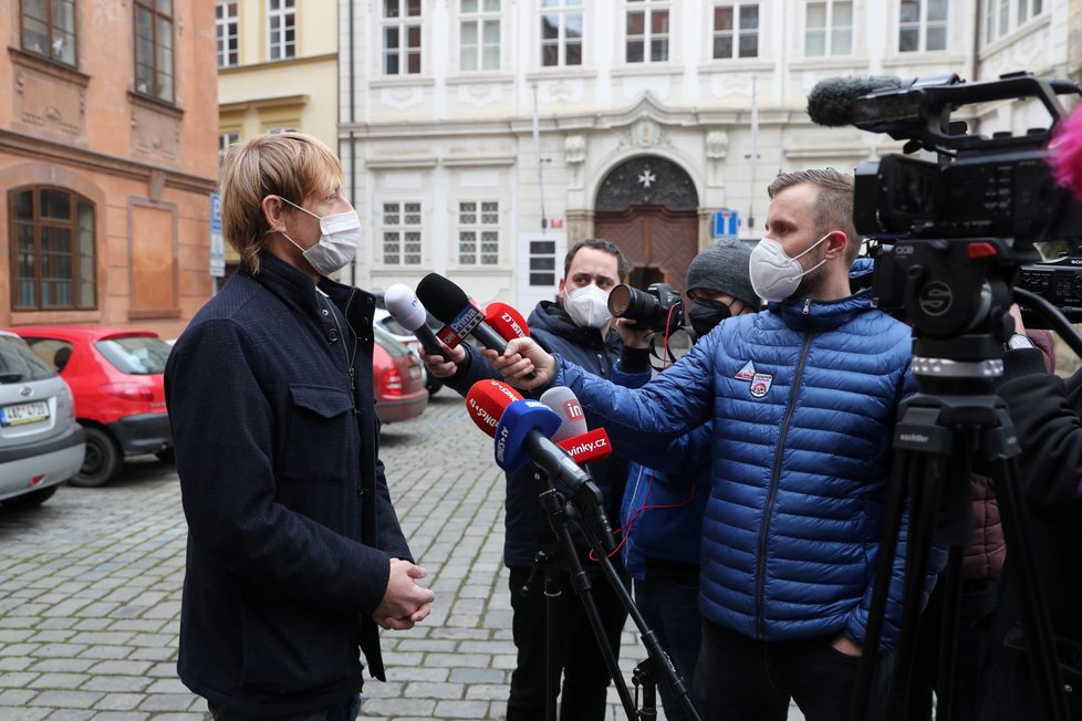 Miliardáři Karlu Janečkovi zloději odcizili Gottův obraz