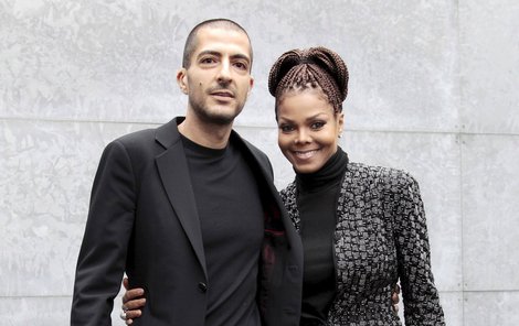 Janet Jackson rok tajila, že si v roce 2012 Ala manu vzala za muže.