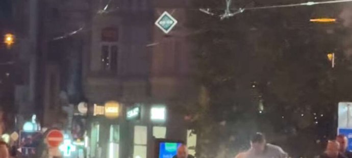 Janis Mach měl v závěru závodu problém s nohama, které ho odmítaly poslouchat.