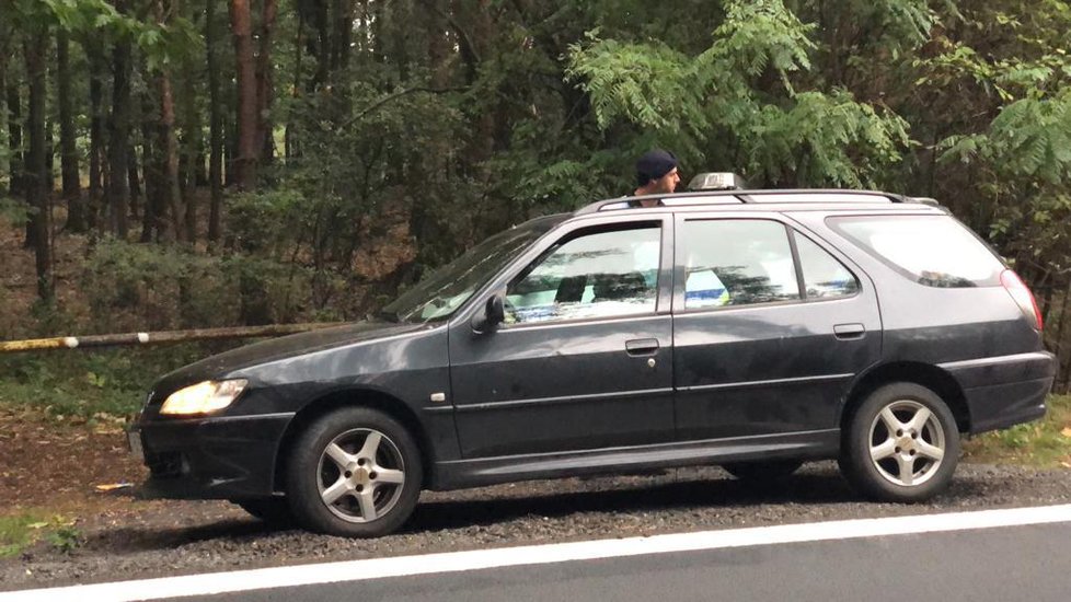 Policisté zadrželi podezřelého krátce po činu.