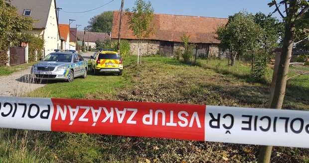 Tragédie na Benešovsku: Zastřelil dlužník svého věřitele? Druhý muž je ve vážném stavu