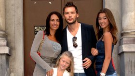 Marek Jankulovski s manželkou a krásnými dcerami