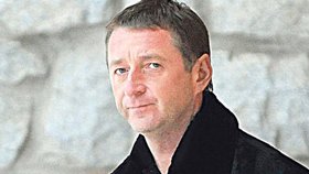 Roman Janoušek je obviněný z úmyslného těžkého ublížení na zdraví