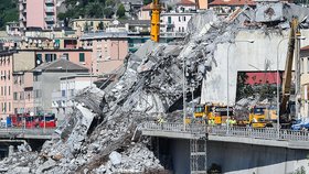 Janovská prokuratura vyšetřuje 20 osob v případu pádu Morandiho mostu, v případě prokázání viny budou souzeni za neúmyslné zabití.