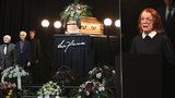 VIDEO: Nejkrásnější řeč na pohřbu Munzara pronesla Janžurová. Její slova nešlo neoplakat