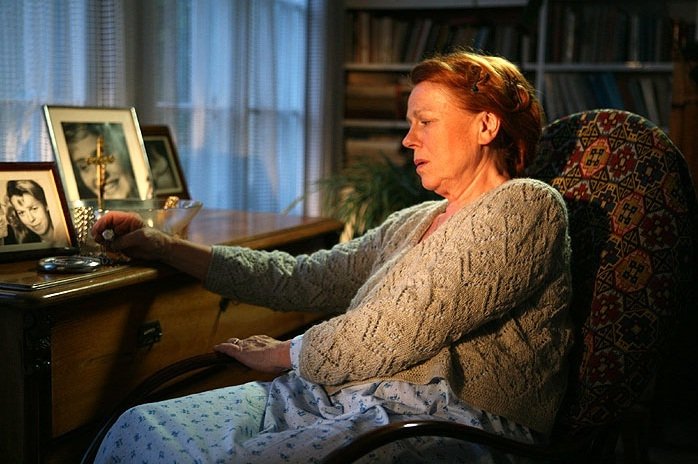 Iva Janžurová ve filmu Poločas rozpadu (2007)