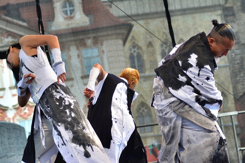 Japan Week Prague slavnostně odstartoval na Staroměstském náměstí.