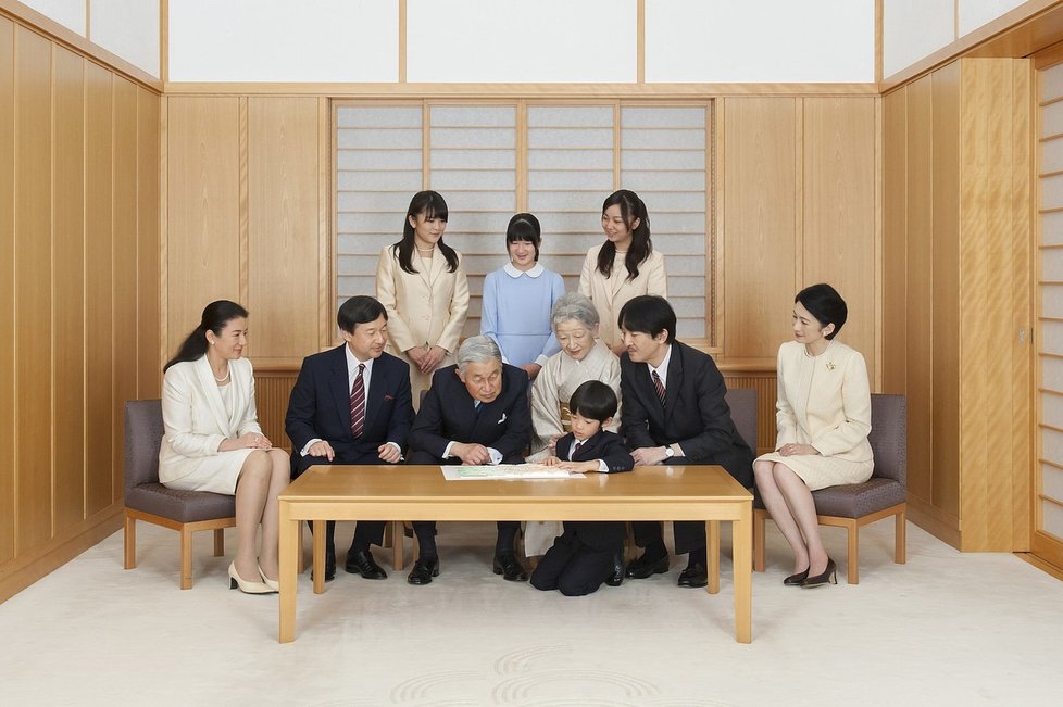 2013: císař Akihito s rodinou.