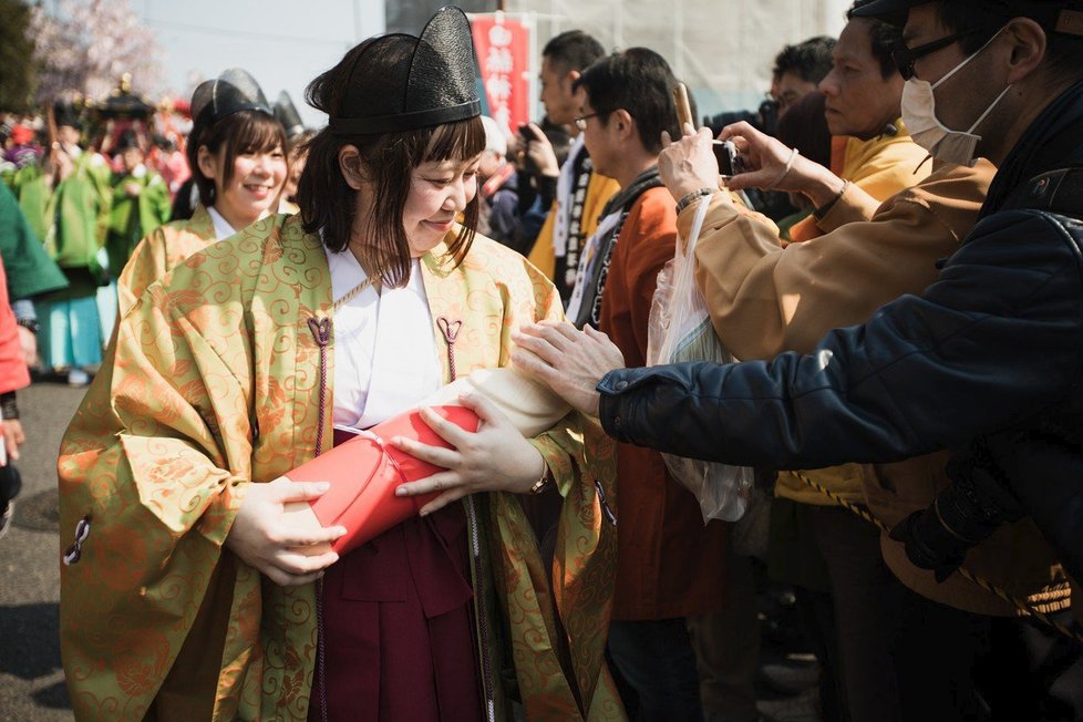 Japonské město Komaki 15. března každý rok zaplaví tisíce penisů. Japonci i turisté tak oslavují hojnost a plodnost.