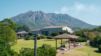 Kam na jaře? Do Japonska! Onsen, nudle za pár korun a ostrov koček ocení nejen introverti Kam na jaře? Do Japonska! Onsen, nudle za pár korun a ostrov koček ocení nejen introverti