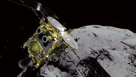 Dvojice robotických aparátů, kterou vypustila na asteroid Ryugu japonská sonda Hajabusa 2, úspěšně přistála.