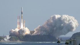 Japonsko vypustilo směrem k Měsíci raketu H-2A s modulem SLIM. (7. 9. 2023)