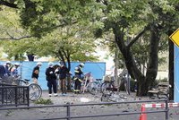 Několikanásobné exploze v Japonsku: V parku poblíž Tokia se odpálil voják